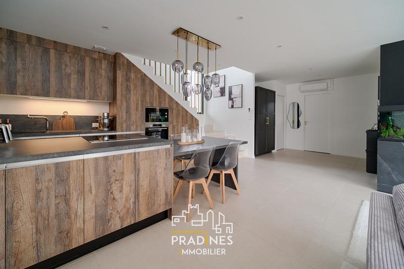 Maison - 121 m² - 5 pièces