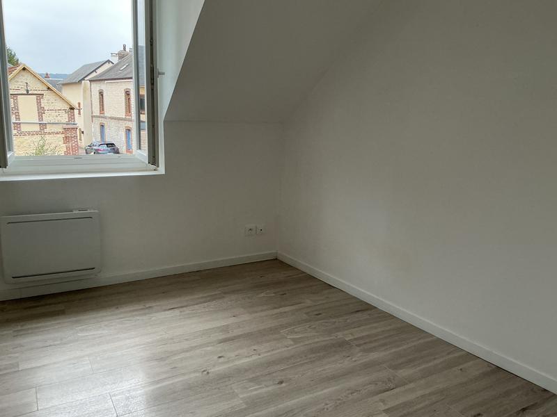 Maison traditionnelle - 75 m² - 4 pièces