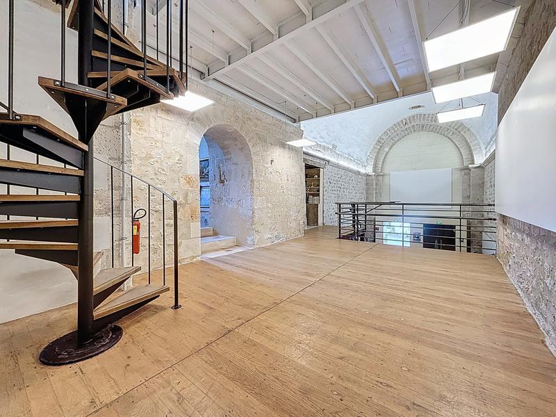 Maison - 180 m² - 4 pièces