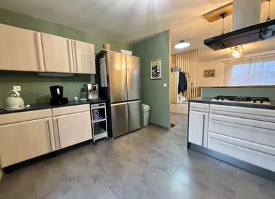 Maison - 101 m² - 5 pièces