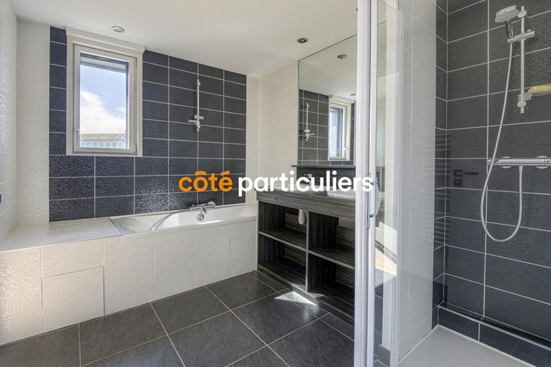 Appartement - 279 m² - 7 pièces