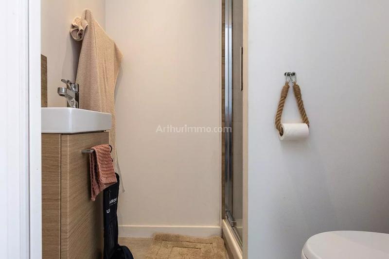 Immeuble - 141 m² - 7 pièces