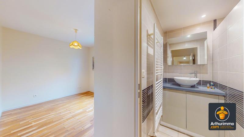 Appartement - 92 m² - 4 pièces