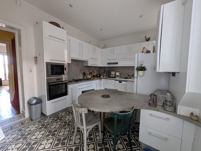 Appartement - 188 m² - 5 pièces