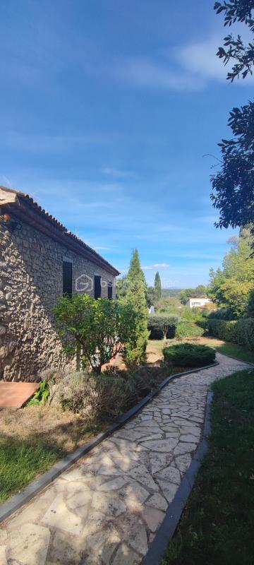 Maison en pierre - 180 m² - 7 pièces