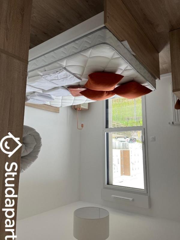 Chambre - 9 m² - 1 pièce