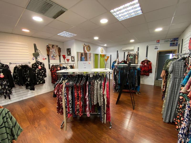 Local commercial - 127 m²