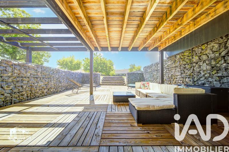 Maison - 163 m² - 8 pièces