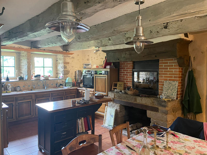 Maison - 212 m² - 7 pièces