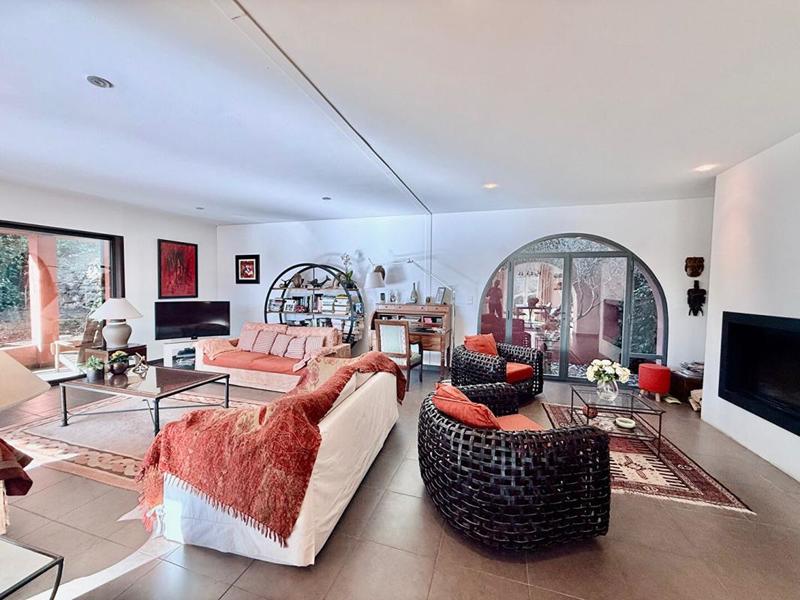 Villa - 180 m² - 6 pièces