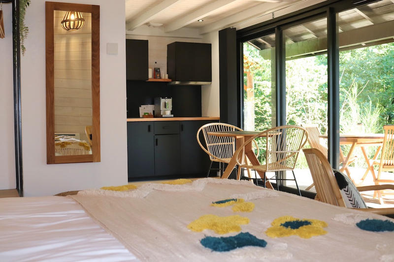 Local commercial - 748 m² - 15 pièces