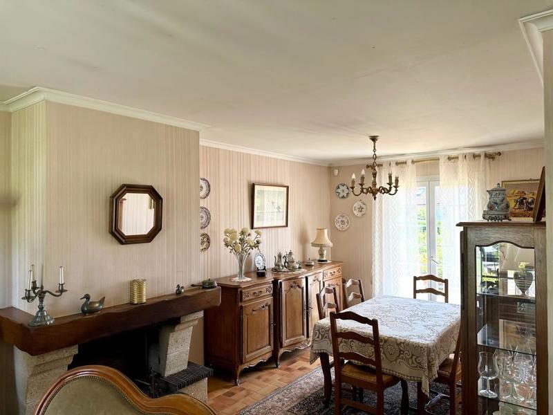 Maison - 90 m² - 6 pièces