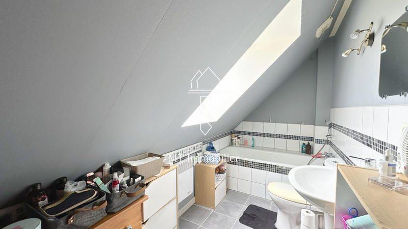 Maison - 104 m² - 5 pièces