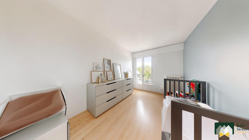 Appartement - 92 m² - 4 pièces