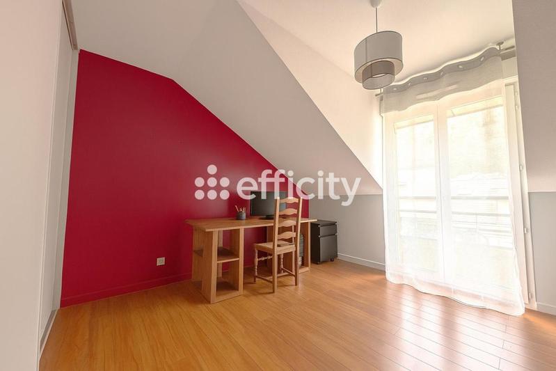 Maison - 159 m² - 5 pièces