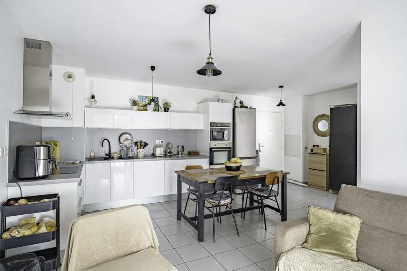 Appartement - 57 m² - 3 pièces