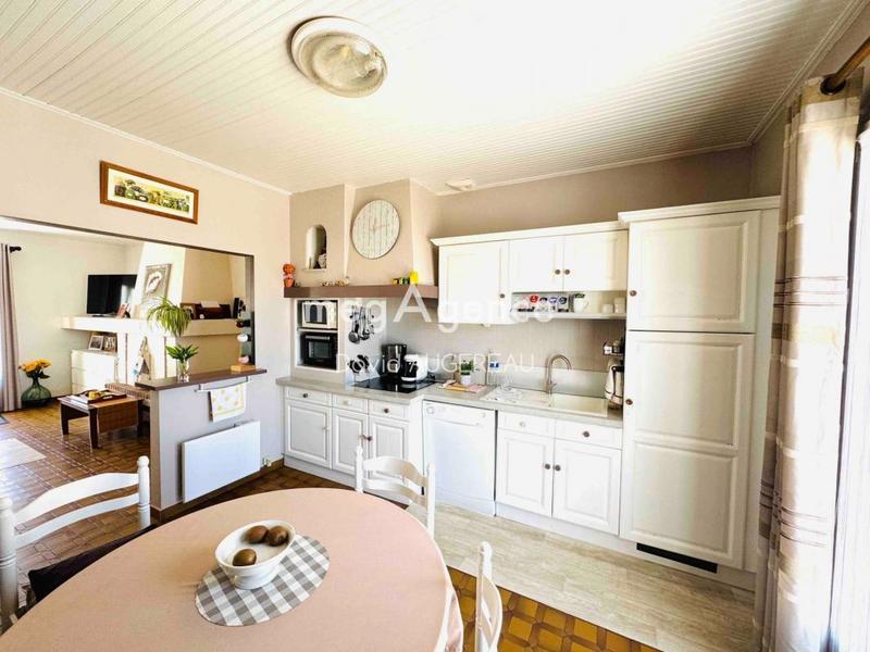 Maison traditionnelle - 102 m² - 5 pièces