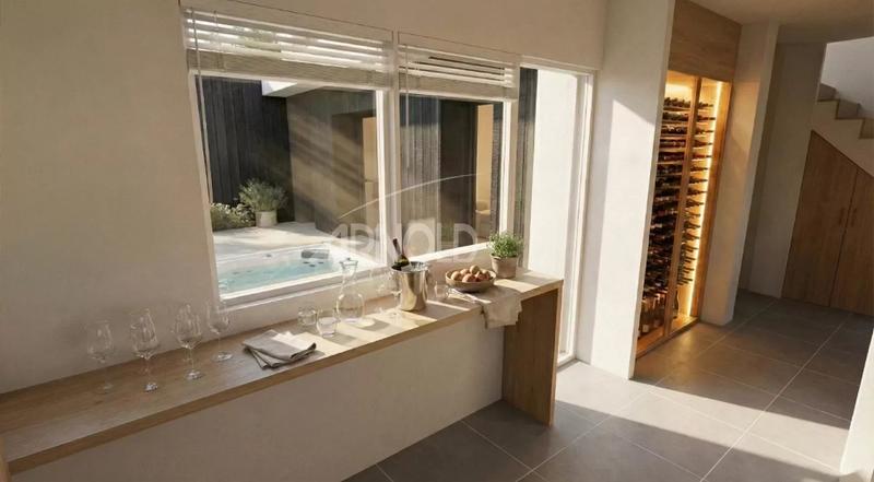 Maison - 200 m² - 8 pièces