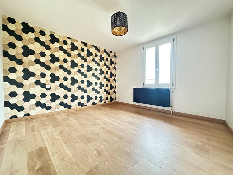 Maison - 91 m² - 5 pièces