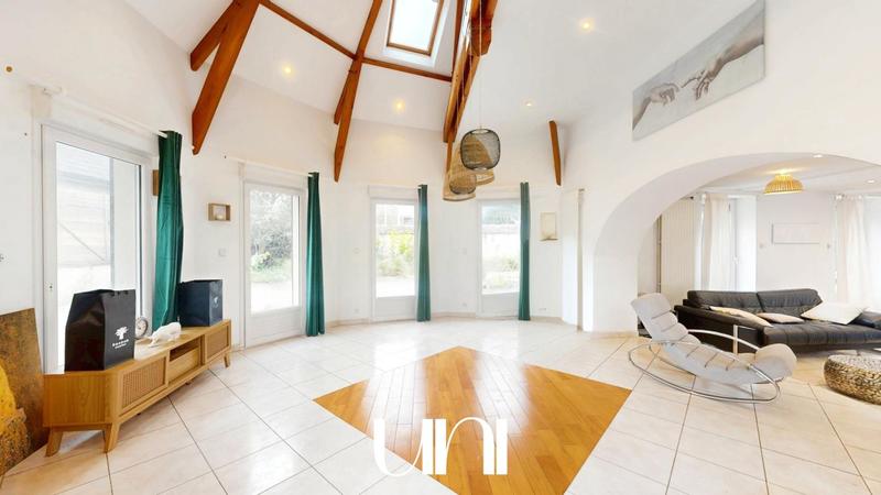 Maison - 160 m² - 6 pièces