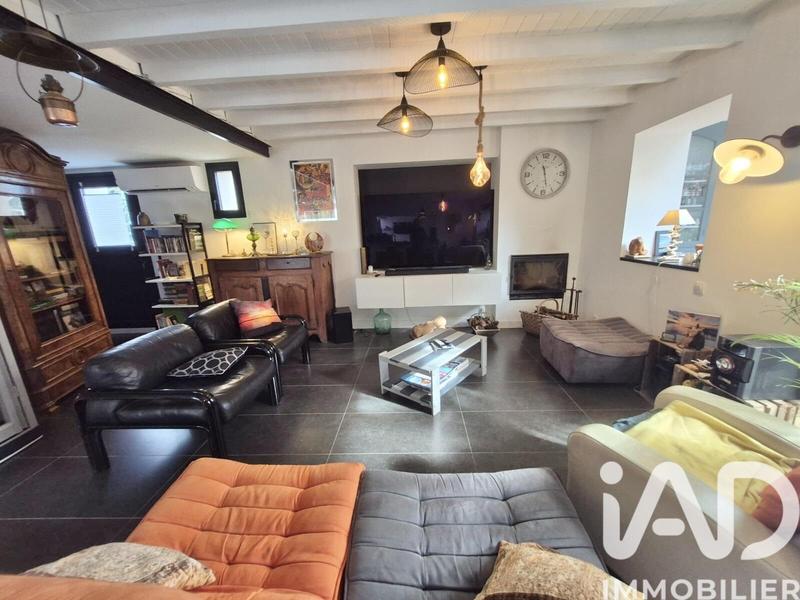 Maison - 220 m² - 5 pièces