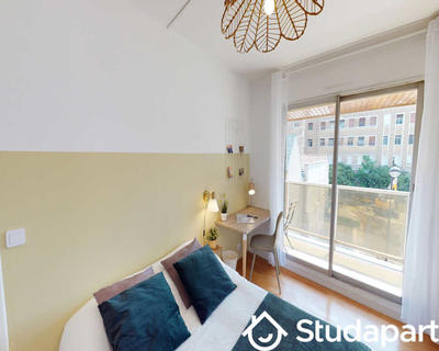 Chambre - 80 m² - 1 pièce