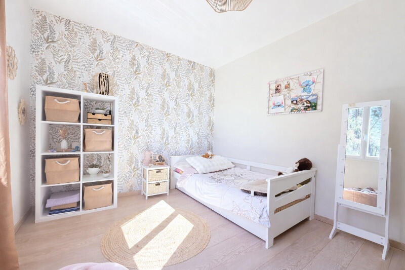 Maison - 225 m² - 8 pièces