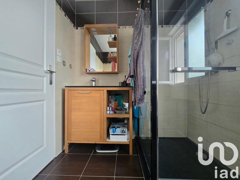 Maison - 210 m² - 6 pièces