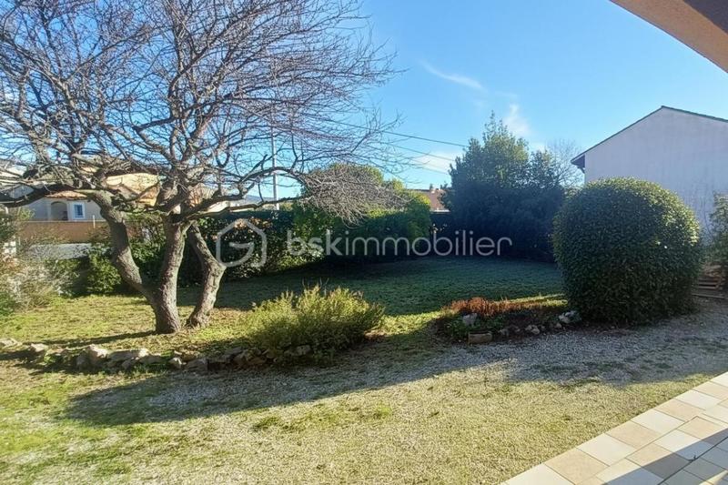 Maison traditionnelle - 95 m² - 4 pièces