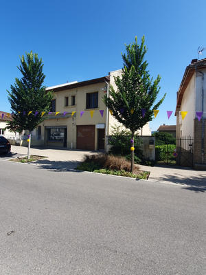 Local commercial - 200 m² - 6 pièces