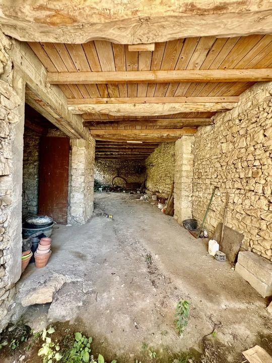 Maison - 315 m² - 15 pièces