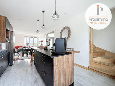 Maison - 140 m² - 7 pièces