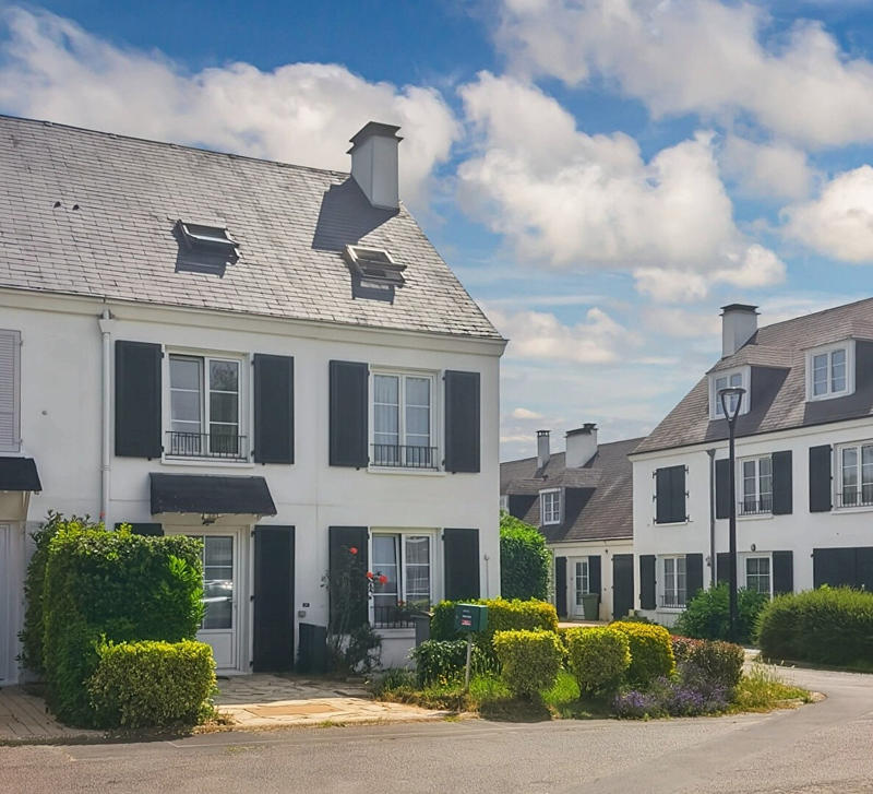 Maison - 139 m² - 5 pièces