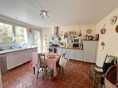 Maison - 135 m² - 7 pièces