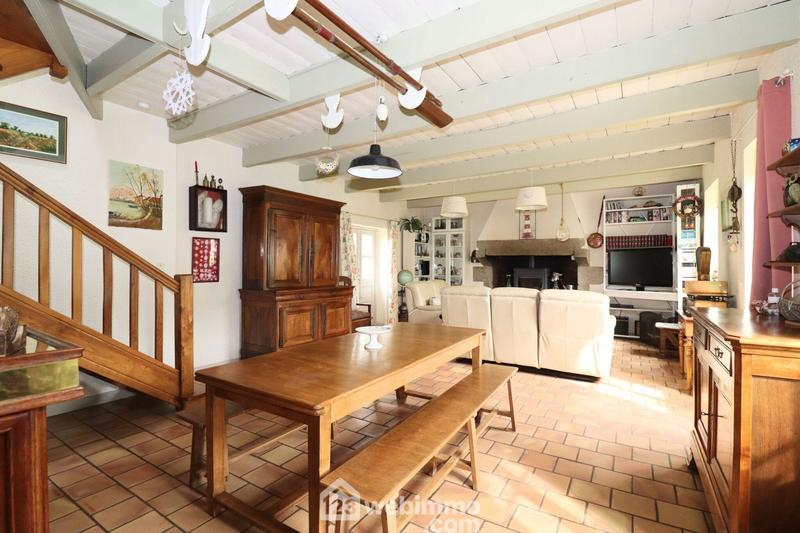 Maison - 145 m² - 7 pièces