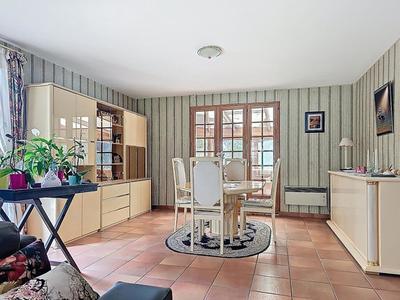 Maison - 182 m² - 6 pièces