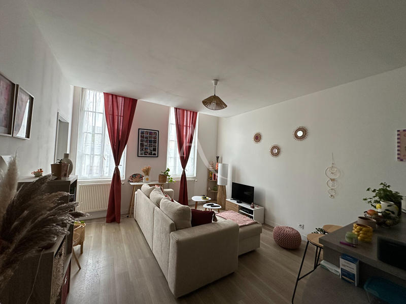 Immeuble - 19 pièces