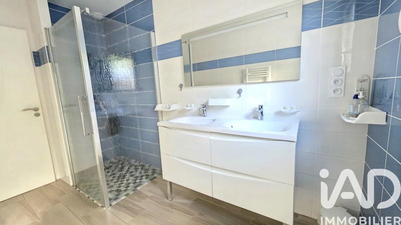 Maison - 177 m² - 6 pièces