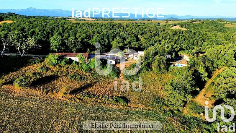 Maison - 236 m² - 6 pièces