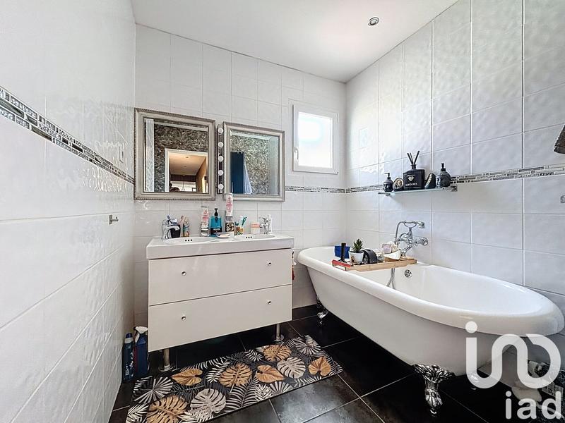 Maison - 127 m² - 6 pièces