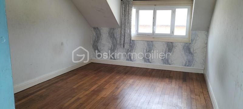 Maison ancienne - 210 m² - 5 pièces