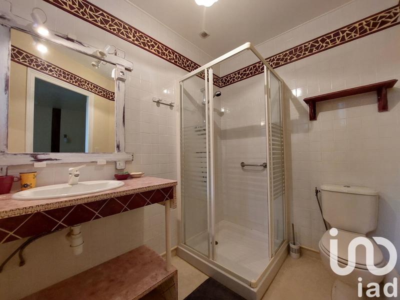 Maison - 214 m² - 8 pièces