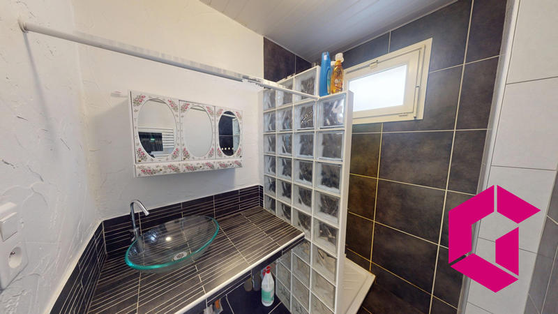 Maison - 156 m² - 11 pièces