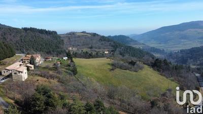 Maison - 220 m² - 5 pièces