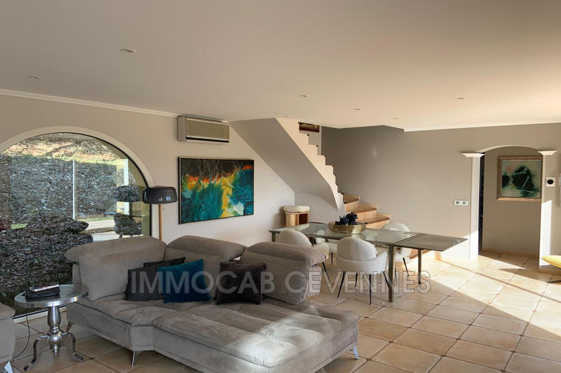 Villa - 176 m² - 6 pièces
