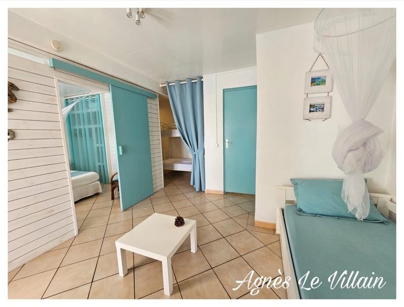 Villa - 198 m² - 9 pièces