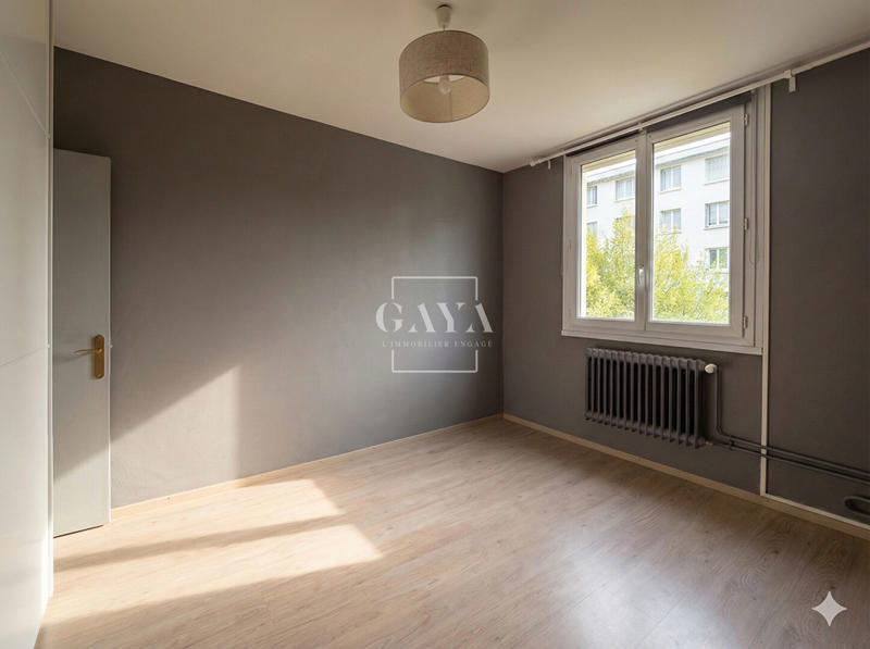 Appartement - 70 m² - 4 pièces