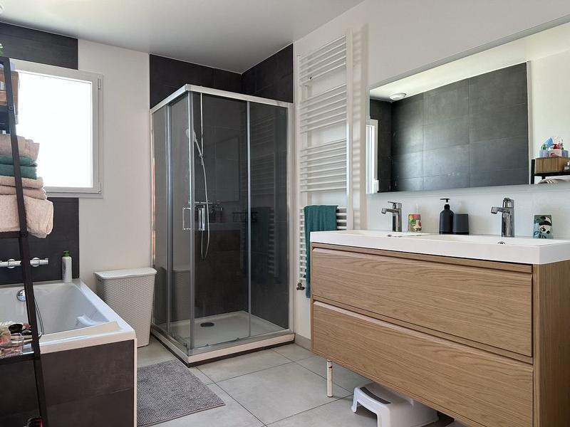 Maison - 147 m² - 5 pièces