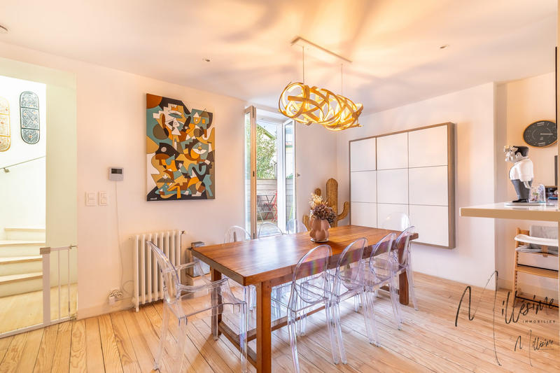 Maison - 166 m² - 7 pièces