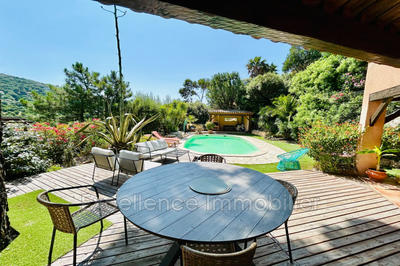 Villa - 140 m² - 5 pièces